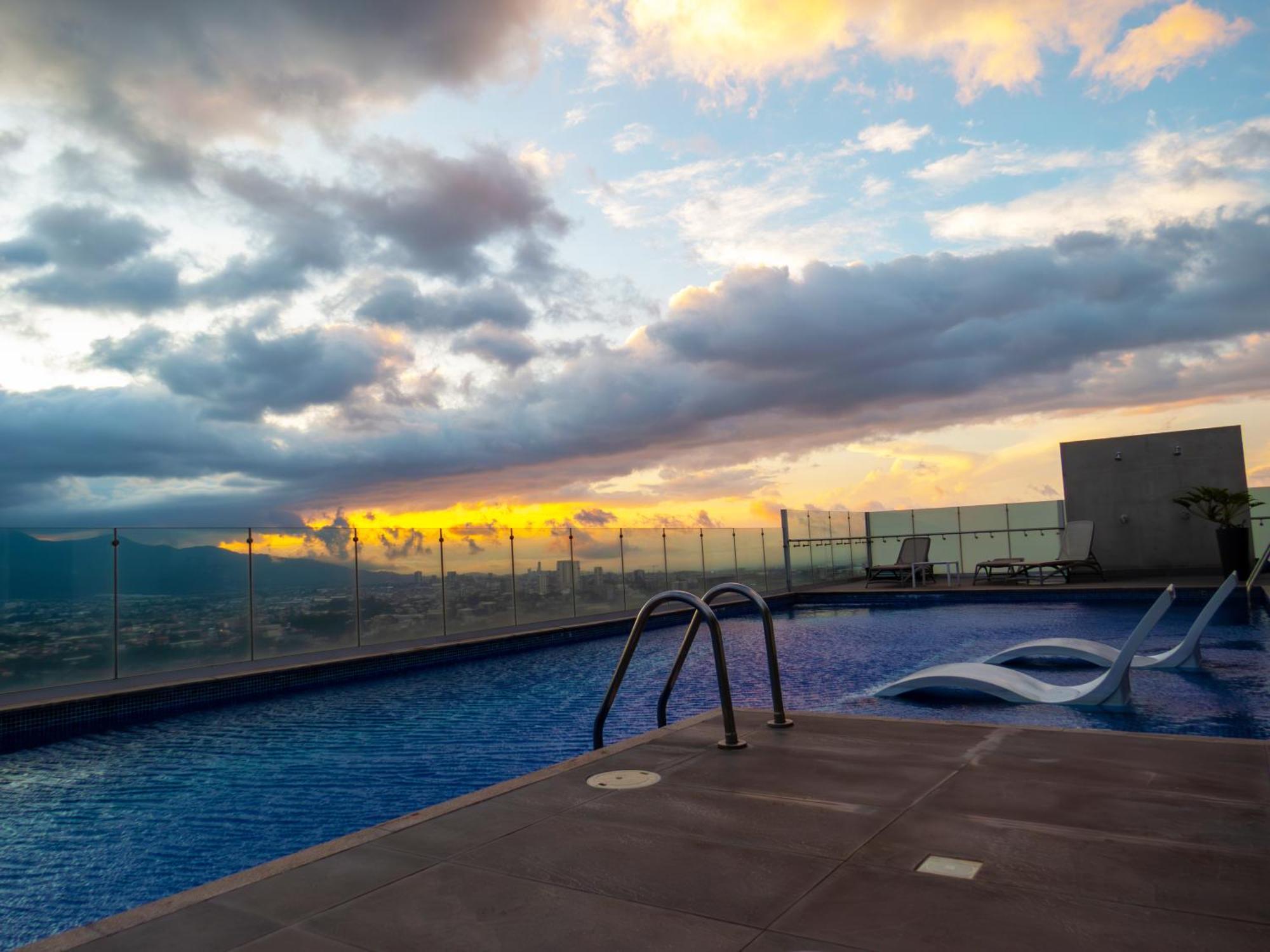 Ifreses, Study Full Equipped Whith Pool, Air- Conditioning, Spectacular View Of The City, Parking With Additional Payment Curridabat Εξωτερικό φωτογραφία